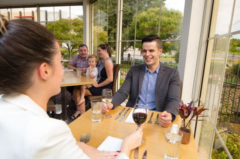 Best Western Plus Hovell Tree Inn - Accommodation Asia 4