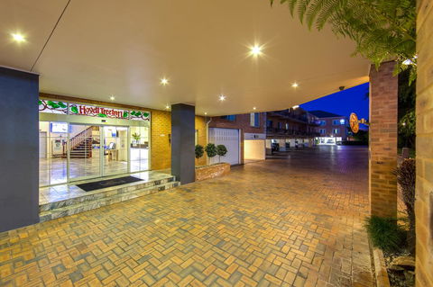Best Western Plus Hovell Tree Inn - Accommodation Asia 3