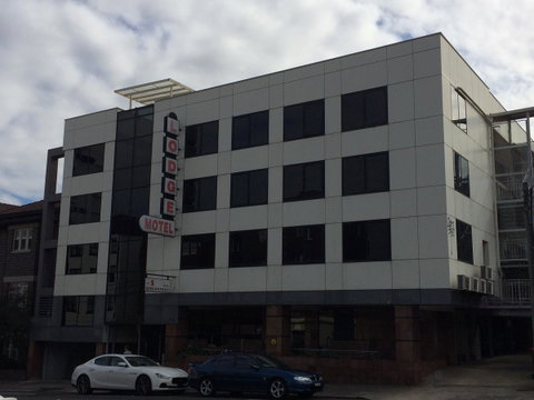 Edgecliff Lodge Motel - Accommodation Guide 0
