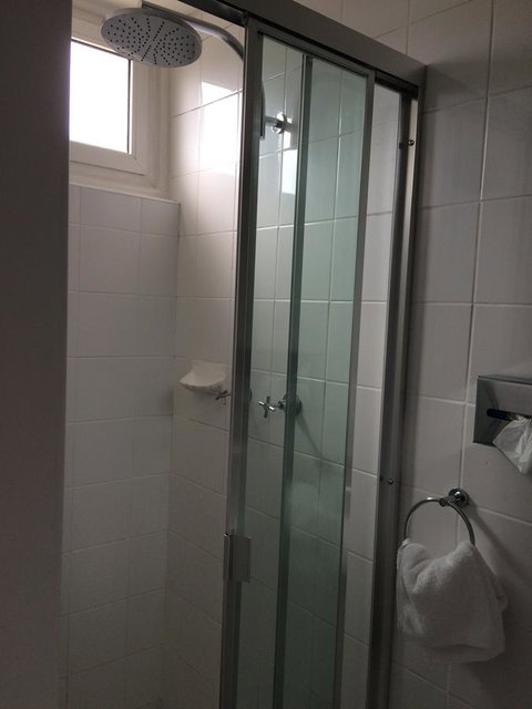 Edgecliff Lodge Motel - Accommodation Guide 13