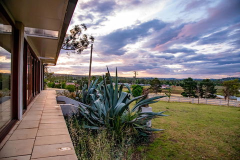 Belmont - Accommodation Asia 6