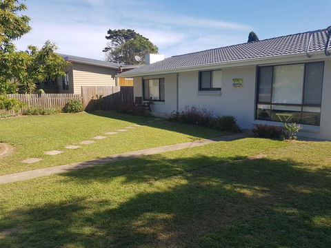 Golden Hill Cottage - Accommodation Asia 0