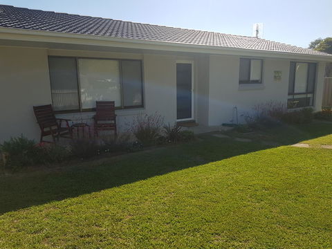 Golden Hill Cottage - Accommodation Asia 2