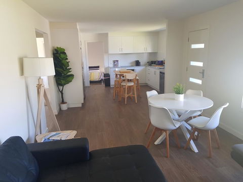 Golden Hill Cottage - Accommodation Asia 8