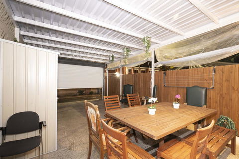 Luxury Villa Darlington - Vine - Accommodation Asia 20