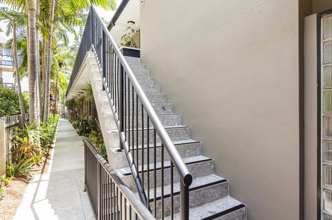 Julians Apartments - Accommodation Guide 24