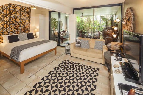 Julians Apartments - Accommodation Guide 34