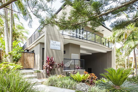Julians Apartments - Accommodation Guide 0
