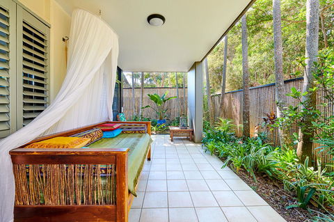 Julians Apartments - Accommodation Guide 5