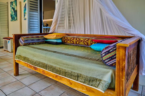 Julians Apartments - Accommodation Guide 41