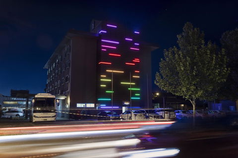 Mercure Albury - Accommodation Asia 0