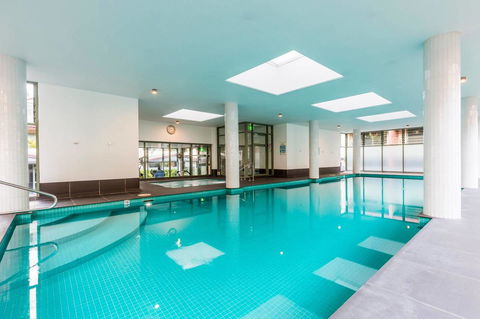 Nobbs Â· Executive 2 Storey Sydney Apartment With Pool - Accommodation Asia 13