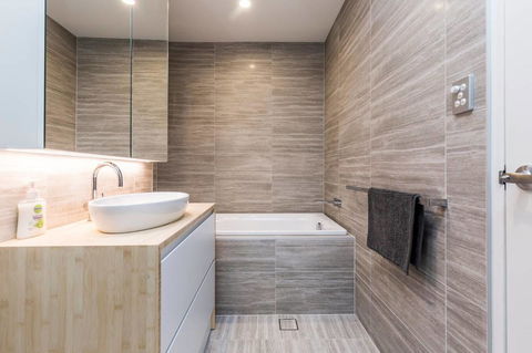 Nobbs Â· Executive 2 Storey Sydney Apartment With Pool - Accommodation Asia 8