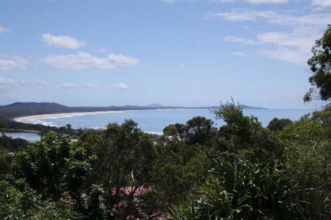 Coastwatch, 26 Comara Terrace - Accommodation Asia 0