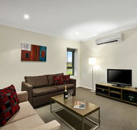 Quest Singleton - Accommodation Asia