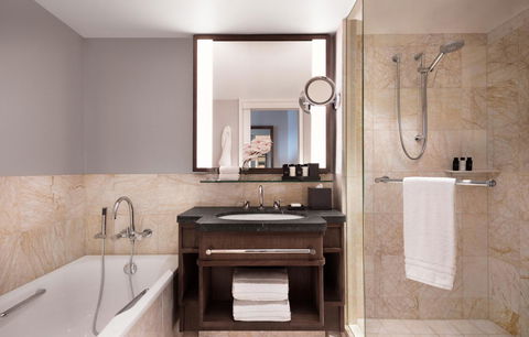 Four Seasons Hotel Sydney - Accommodation Guide 5