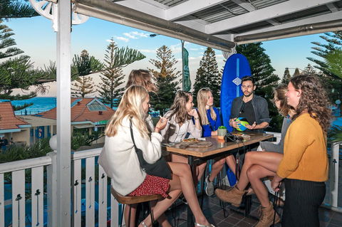 Mad Monkey Hostel Coogee Beach - Accommodation Asia 1