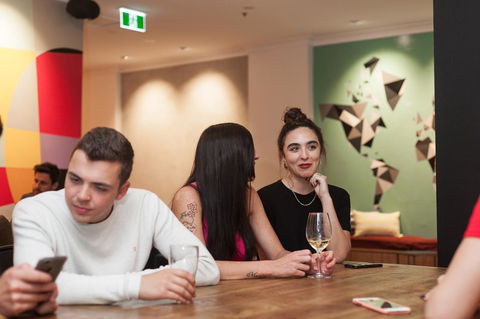 Mad Monkey Hostel Coogee Beach - Accommodation Asia 22