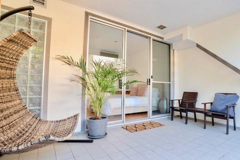 Hastings By The Sea - Accommodation Guide 15