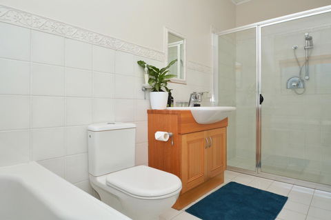 JE Guesthouse, Central To All The Hunter Valley Has To Offer - Accommodation Asia 22
