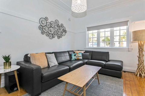Seaspray - Manly Beach Apartment Close To The Sand - Accommodation Asia 5