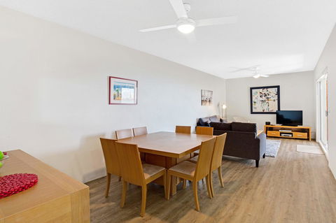 Victoria Parade, Kiah, Unit 10, 53 - Accommodation Asia 6