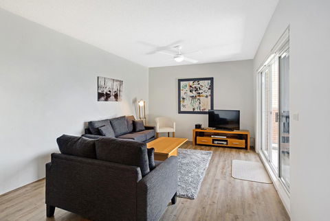 Victoria Parade, Kiah, Unit 10, 53 - Accommodation Asia 2