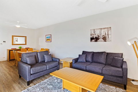 Victoria Parade, Kiah, Unit 10, 53 - Accommodation Asia 3