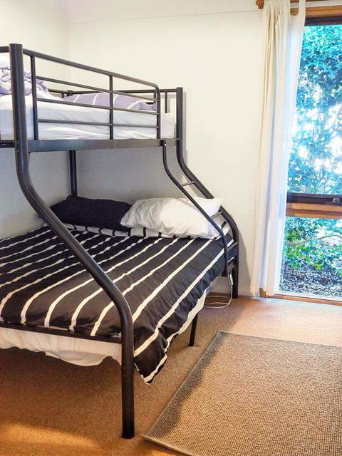 Lark Cottage - Accommodation China 12