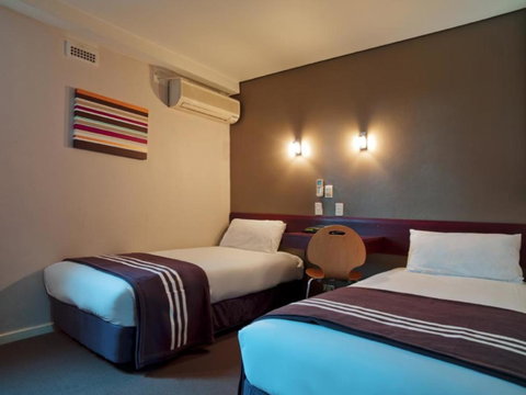 Hotel Hacienda - Accommodation Guide 14