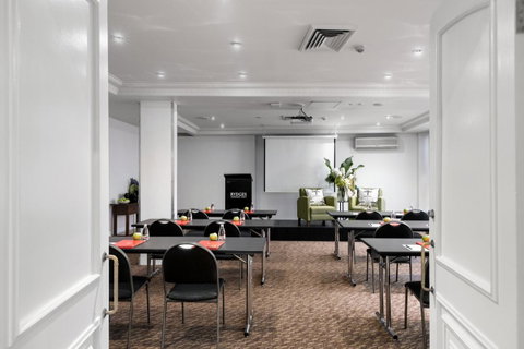 Rydges Camperdown - Accommodation Guide 32