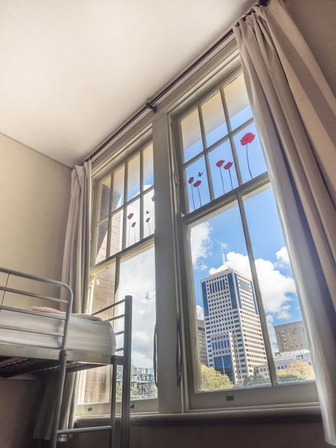 Big Backpackers Hostel - Accommodation Guide 10