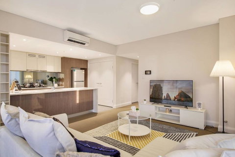 Stunning Sunset Water View 2BEDs On High Rises - Accommodation Guide 1