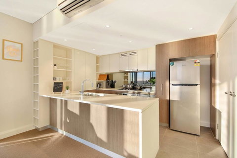 Stunning Sunset Water View 2BEDs On High Rises - Accommodation Guide 8