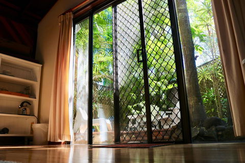 A Beach House At Byron - Accommodation Guide 35