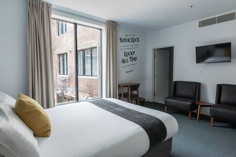 The Lucky Hotel - Accommodation Guide 2