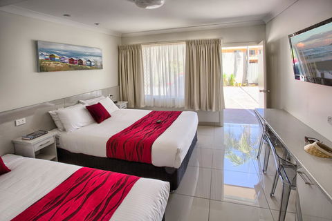 Hibiscus Motel - Accommodation Guide 2