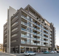 Honeysuckle Executive Apartments - Accommodation Asia