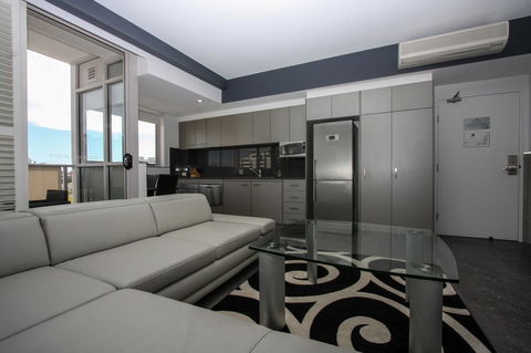 Honeysuckle Executive Apartments - Accommodation Asia 19