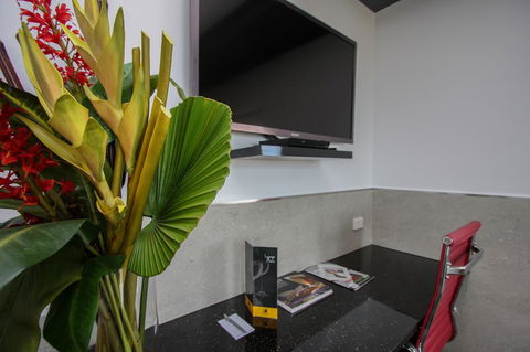 Honeysuckle Executive Apartments - Accommodation Asia 20