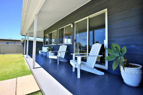 Glory @ Culburra - Absolute Beachfront - Pet & Family Friendly - Accommodation Asia 19