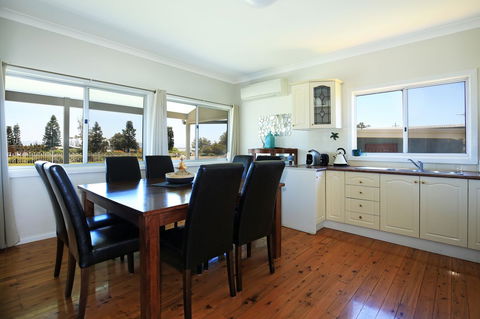 Glory @ Culburra - Absolute Beachfront - Pet & Family Friendly - Accommodation Asia 4