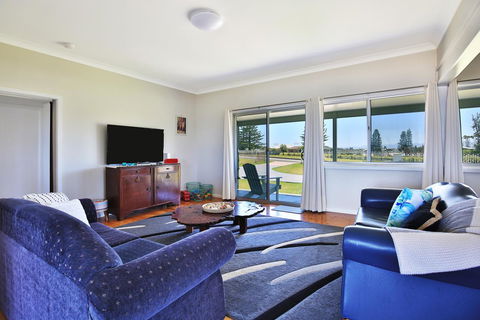 Glory @ Culburra - Absolute Beachfront - Pet & Family Friendly - Accommodation Asia 3