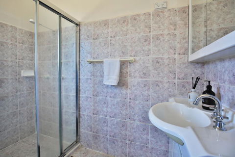 Glory @ Culburra - Absolute Beachfront - Pet & Family Friendly - Accommodation Asia 9