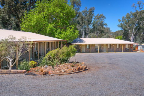 Corowa Bindaree Holiday Park - Accommodation Asia 9