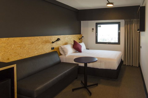 Ibis Budget Sydney East - Accommodation Guide 23