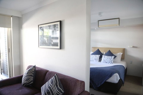 The Blenheim - Accommodation Guide 5