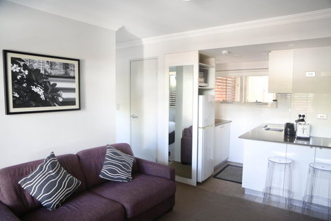 The Blenheim - Accommodation Guide 3