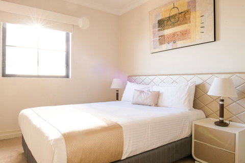 Seasons Harbour Plaza - Accommodation Guide 6