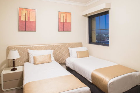 Seasons Harbour Plaza - Accommodation Guide 5
